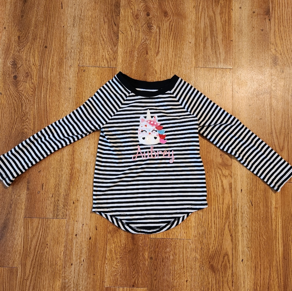 Unicorn Aubrey 3t shirt